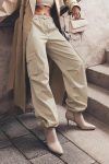 Solid-Drawstring-Large-Pocket-Cargo-Pants-3