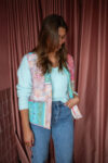 Veste-Maia-sans-manche-rose-et-bleue-04